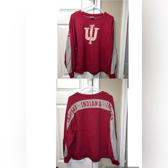 Tops - Women’s Indiana IU sweatshirt size XL